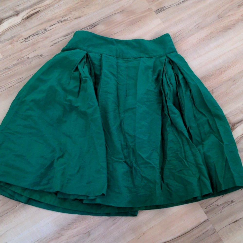 Green skirt